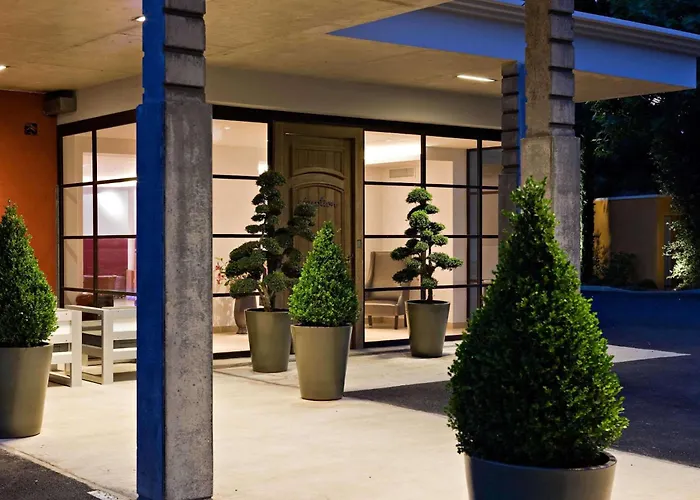 Hôtel accueillant les animaux: Best Western Plus Le Lavarin